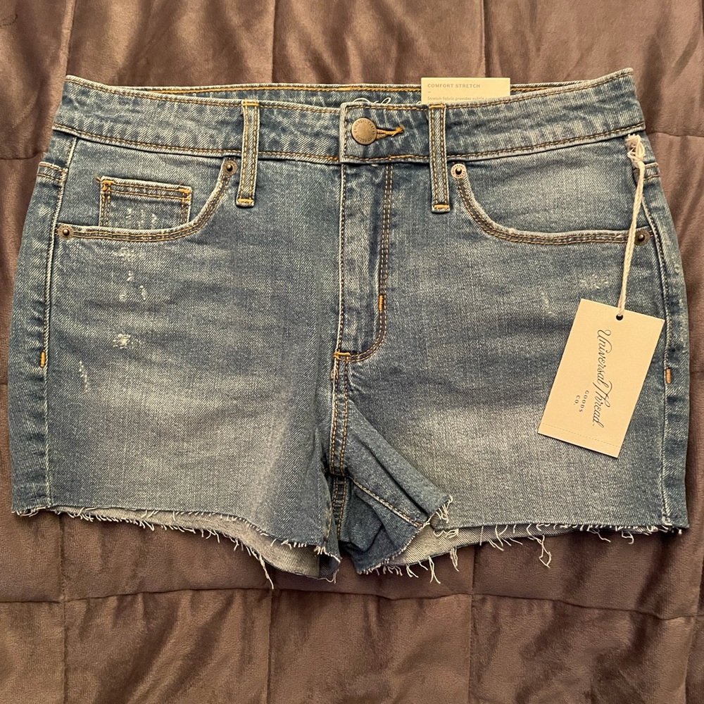 Universal thread women’s high rise Shortie shorts